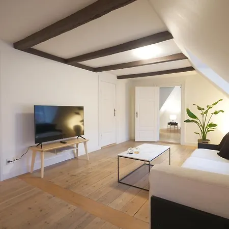 Lägenhet The Admiral 4 *