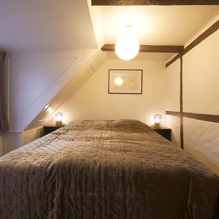 The Admiral 4 Apartament